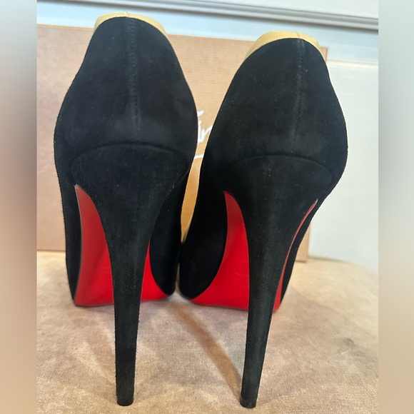 Christian Louboutin Pumps - Picture 8 of 11